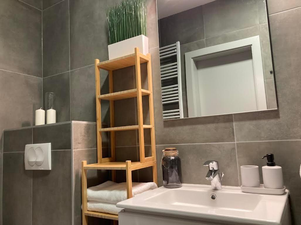 Zawia Apartman Balatonfoldvar Exterior foto
